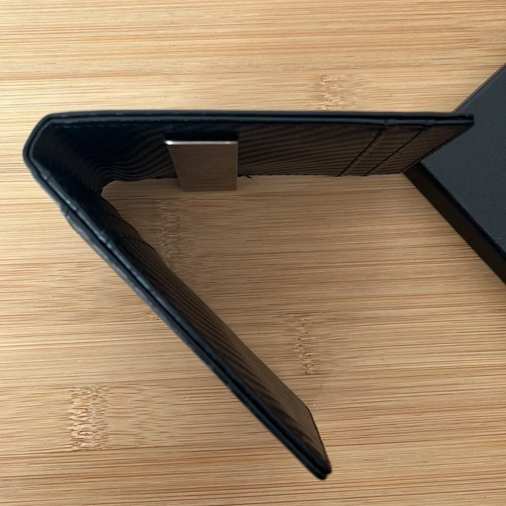 Brand New Montableu Carbon Black Slim Minimalist Wallet w/ Money Clip Executive